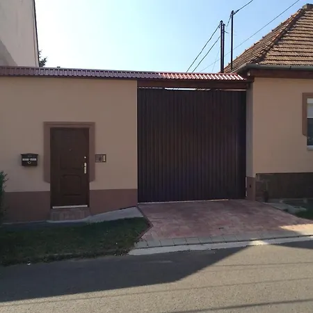 A Bastya Arnyeka Eger