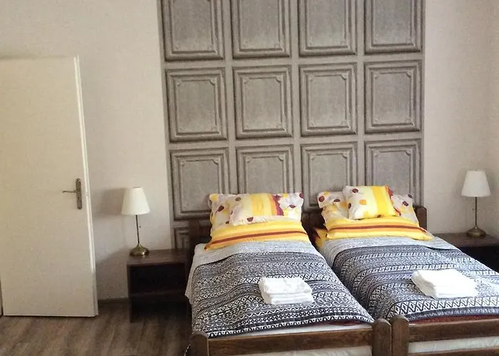 A Bastya Arnyeka * Eger